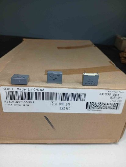 R752I3220AA00J 220NF 230VAC 15 0.05 KEMET POLYESTER KONDANSATÖR resmi