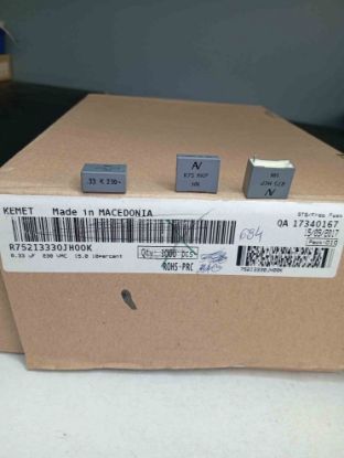 R752I3330JH00K 330NF 230VAC 15 0.1 KEMET POLYESTER KONDANSATÖR resmi
