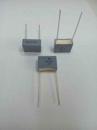 R75LI31504000K 150NF 250VAC 15 0.1 KEMET POLYESTER KONDANSATÖR resmi