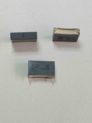 R76QI2120JH3EJ 12NF 1000V 15 0.05 KEMET POLYESTER KONDANSATÖR resmi