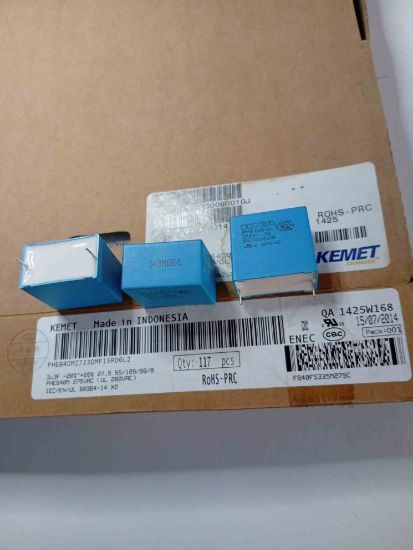 PHE840MZ7330MF15R06L2 15NF 275VAC 27.5 0.2 KEMET POLYESTER KONDANSATÖR resmi