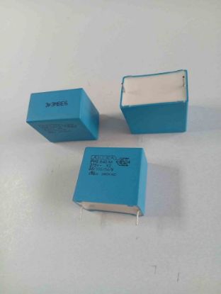 PHE840MZ7330MF15R06L2 15NF 275VAC 27.5 0.2 KEMET POLYESTER KONDANSATÖR resmi