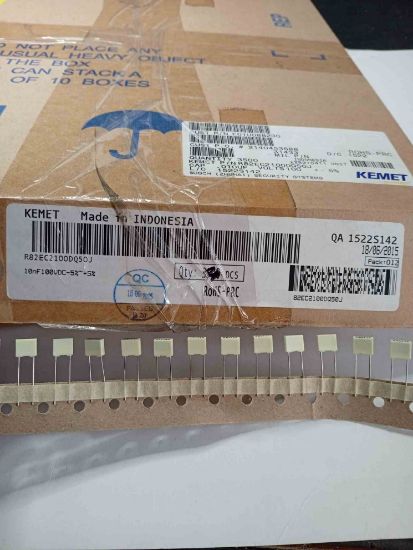 R82EC2100DQ50J 10NF 100V 5 0.05 KEMET POLYESTER KONDANSATÖR resmi