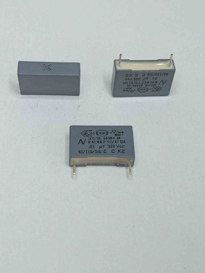 R413I2100JB00K 10NF 300VAC 15 0.1 KEMET POLYESTER KONDANSATÖR resmi