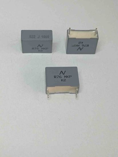 76QI2220JE3EJ 22NF 1000V 15 0.05 KEMET POLYESTER KONDANSATÖR resmi