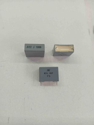 R76QI2220JH30J 22NF 1000V 15 0.05 KEMET POLYESTER KONDANSATÖR resmi