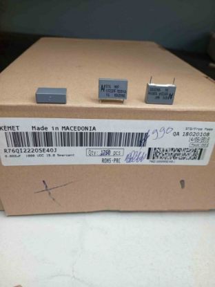 R76QI2220SE40J 22NF 1000V 15 0.05 KEMET POLYESTER KONDANSATÖR resmi