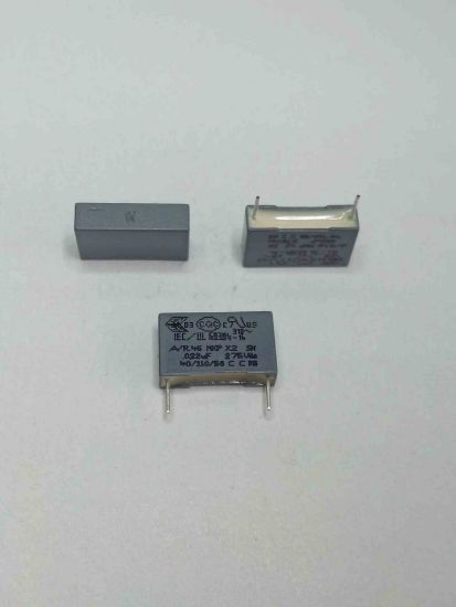 R46KI22200001K1 22NF 275VAC 15 0.1 KEMET POLYESTER KONDANSATÖR resmi
