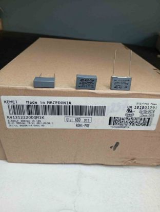 R413I2220DQM1K 22NF 300VAC 15 0.1 KEMET POLYESTER KONDANSATÖR resmi