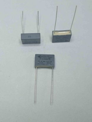 R413I222040M1M 22NF 300VAC 15 0.2 KEMET POLYESTER KONDANSATÖR resmi