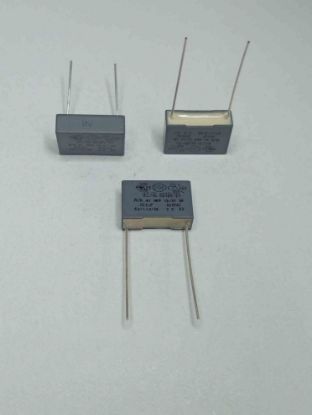 R413I222050M1M 22NF 300VAC 15 0.2 KEMET POLYESTER KONDANSATÖR resmi