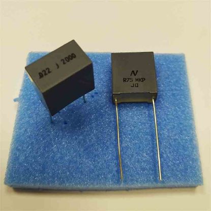 R75UI22204030J 22NF 2000V 15 0.05 KEMET POLYESTER KONDANSATÖR resmi