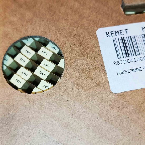 R82DC4100CK60J 1MF 63V 5 0.05 KEMET POLYESTER KONDANSATÖR resmi