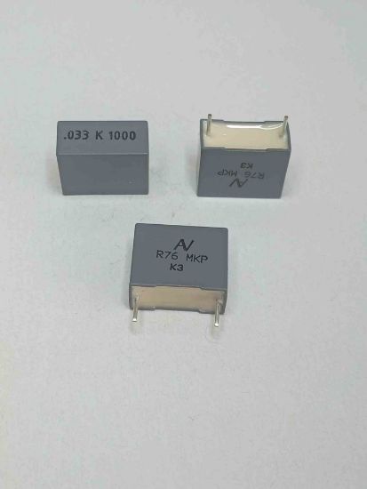 R76QI2330SE30K 33NF 1000V 15 0.1 KEMET POLYESTER KONDANSATÖR resmi