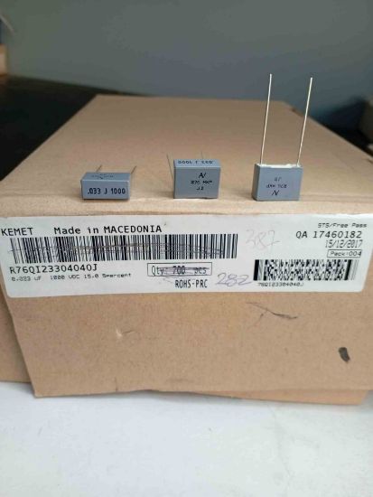 R76QI23304040J 33NF 1000V 15 0.05 KEMET POLYESTER KONDANSATÖR resmi