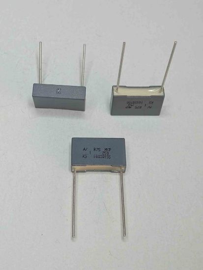 R75II3100CK00K 100NF 250V 15 0.1 KEMET POLYESTER KONDANSATÖR resmi