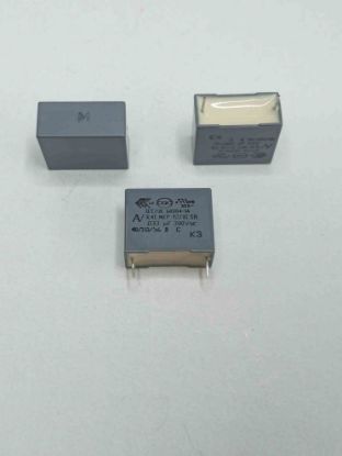413I2330JE00M 33NF 300VAC 15 0.2 KEMET POLYESTER KONDANSATÖR resmi
