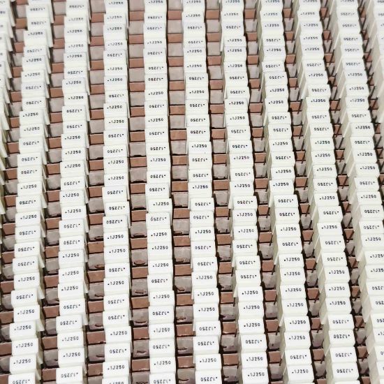 R82IC3100DQ60J 100NF 250V 5 0.05 KEMET POLYESTER KONDANSATÖR resmi