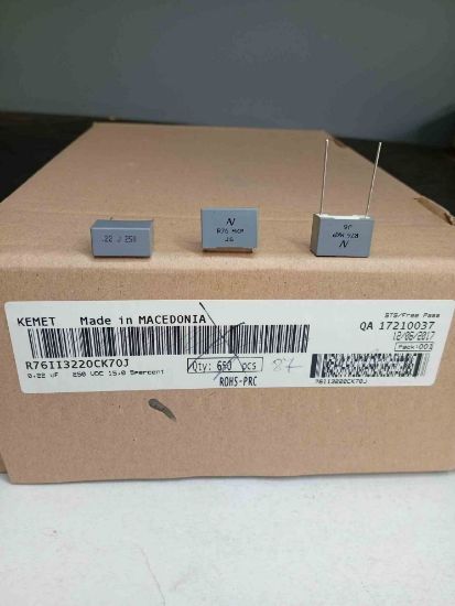 R76II3220CK70J 220NF 250V 15 0.05 KEMET POLYESTER KONDANSATÖR resmi
