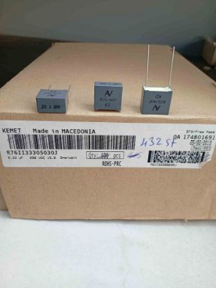 R76II33305030J 330NF 250V 15 0.05 KEMET POLYESTER KONDANSATÖR resmi