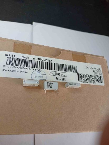MMK15 334K250B04L3.7A BUL 330NF 250V 15 0.1 KEMET POLYESTER KONDANSATÖR resmi
