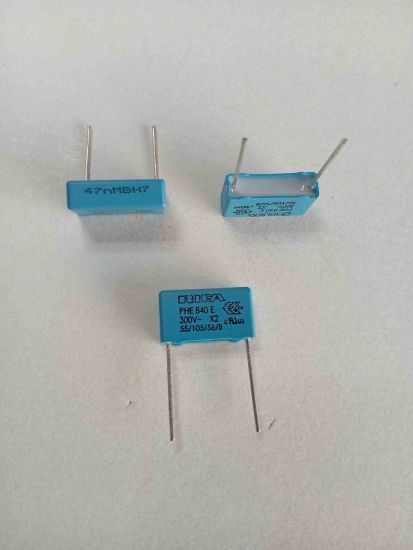 PHE840EB5470MB04R17 47NF 300VAC 15 0.2 KEMET POLYESTER KONDANSATÖR resmi