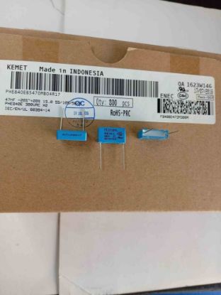 PHE840EB5470MB04R17 47NF 300VAC 15 0.2 KEMET POLYESTER KONDANSATÖR resmi