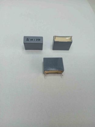 R60II3680JH30J 680NF 250V 15 0.05 KEMET POLYESTER KONDANSATÖR resmi
