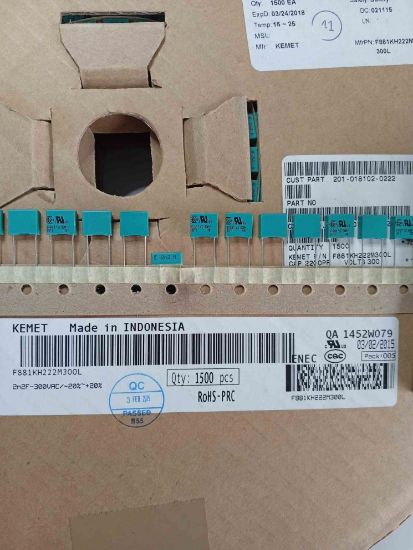 F881KH222M300L 68NF 300VAC 7.5 0.2 KEMET POLYESTER KONDANSATÖR resmi