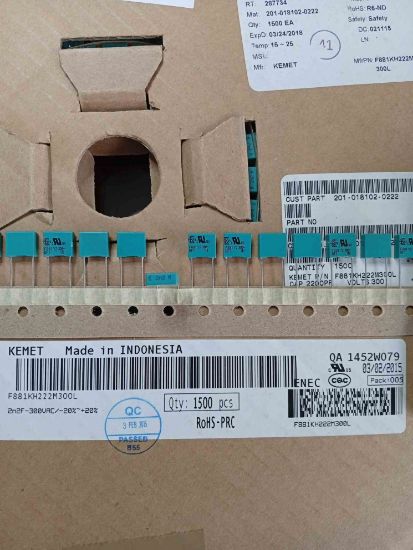 F881KH222M300L 68NF 300VAC 7.5 0.2 KEMET POLYESTER KONDANSATÖR resmi