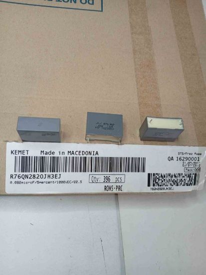 R76QN2820JH3EJ 82NF 1000V 22.5 0.05 KEMET POLYESTER KONDANSATÖR resmi