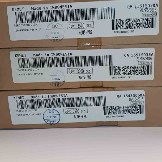 RSBDC3180DQ10K 180NF 63V 5 0.1 KEMET POLYESTER KONDANSATÖR resmi