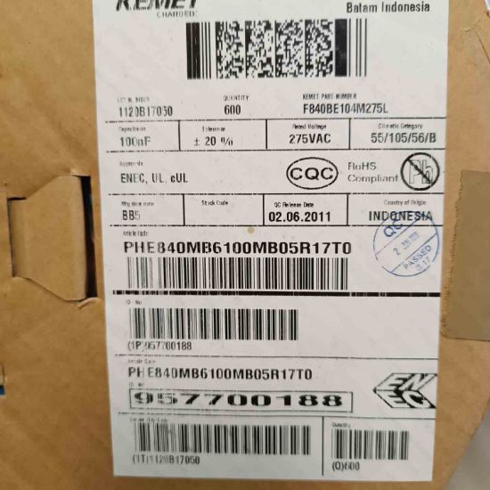 PHE840MB6100MB05R17T0 100NF 275VAC 15 0.2 KEMET POLYESTER KONDANSATÖR resmi