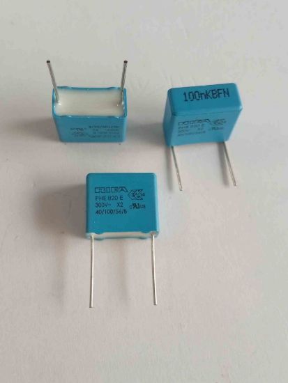 PHE820EB6100KR17 100NF 300VAC 15 0.1 KEMET POLYESTER KONDANSATÖR resmi