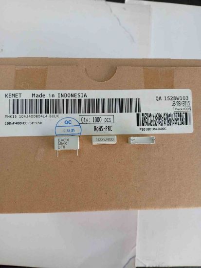 MMK15 104J400B04L4 BULK 100NF 400V 15 0.05 KEMET POLYESTER KONDANSATÖR resmi
