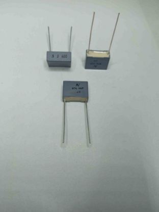 R76MI31004030J 100NF 400V 15 0.05 KEMET POLYESTER KONDANSATÖR resmi