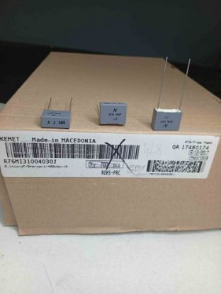 R76MI31004030J 100NF 400V 15 0.05 KEMET POLYESTER KONDANSATÖR resmi