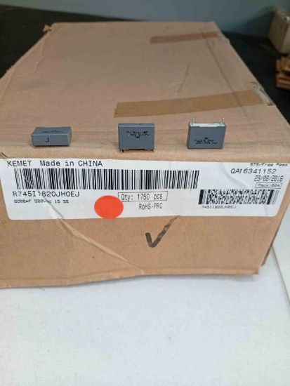 R745I1820JH0EJ 8.2NF 500VAC 15 0.05 KEMET POLYESTER KONDANSATÖR resmi