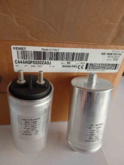 C44AHGP5330ZA0J 33MF 600V 0.05 | KEMET POLYESTER KONDANSATÖR resmi