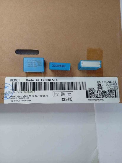 PHE820ED6220MR06L2 220NF 300VAC 22.5 0.2 KEMET POLYESTER KONDANSATÖR resmi