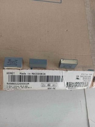 R49AN32200001M 220NF 310VAC 22.5 0.2 KEMET POLYESTER KONDANSATÖR resmi
