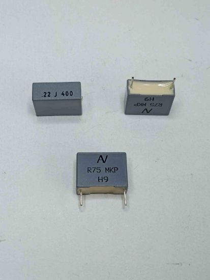 R75MI3220AA30J 220NF 400V 15 0.05 KEMET POLYESTER KONDANSATÖR resmi