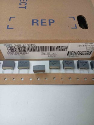 R75MI3220DQ30J 220NF 400V 15 0.05 KEMET POLYESTER KONDANSATÖR resmi