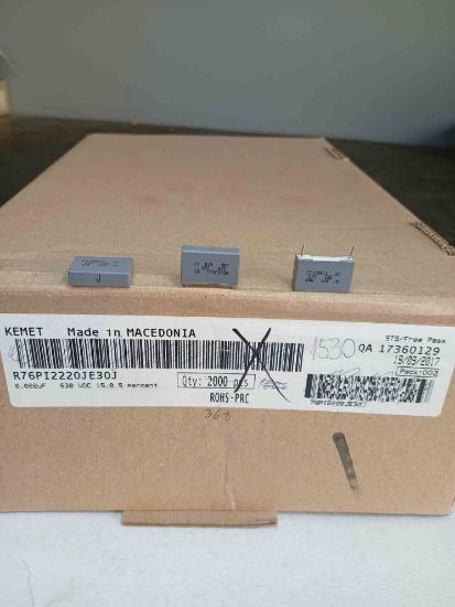 R76PI2220JE30J 22NF 630V 15 0.05 KEMET POLYESTER KONDANSATÖR resmi