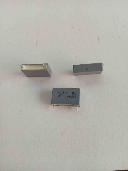 R76PI2220JH3EJ 22NF 630V 15 0.05 KEMET POLYESTER KONDANSATÖR resmi