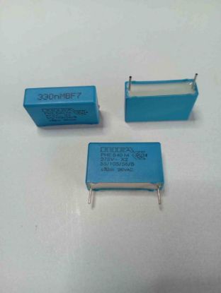PHE840MY6330MR06L2 330NF 275VAC 22.5 0.2 KEMET POLYESTER KONDANSATÖR resmi