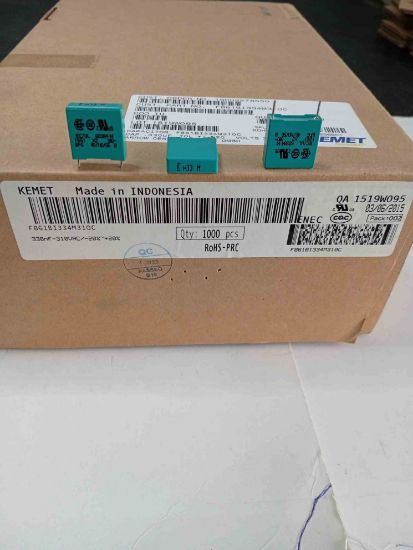 F861BI334M310C 330NF 310VAC 15 0.2 KEMET POLYESTER KONDANSATÖR resmi