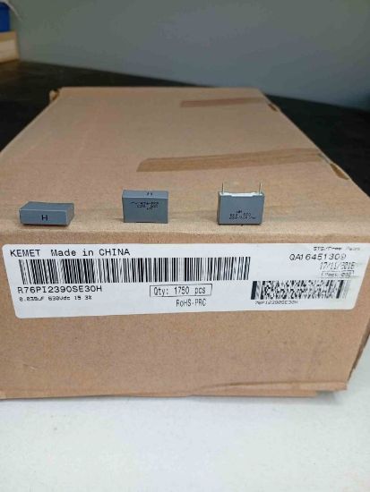 R76PI2390SE30H 39NF 630V 15 0.03 KEMET POLYESTER KONDANSATÖR resmi