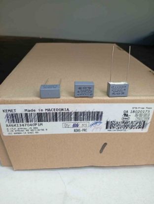 R46KI347040P1M 470NF 275VAC 15 0.2 KEMET POLYESTER KONDANSATÖR resmi