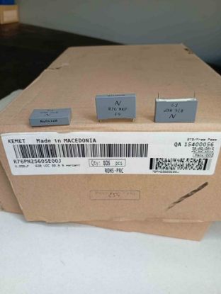 R76PN2560SE00J 56NF 630V 22.5 0.05 KEMET POLYESTER KONDANSATÖR resmi